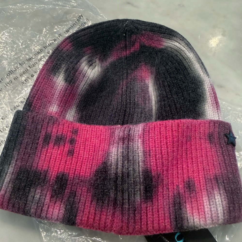 Jocelyn Vibrant Pink and Gray Beanie BNWT - Picture 3 of 4